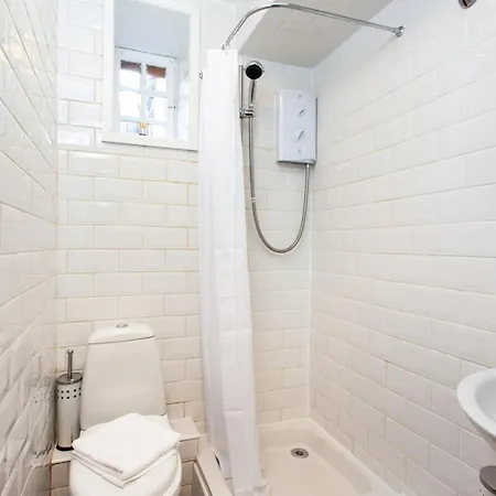 Historic 4 Bedroom Apartment In Dean Village