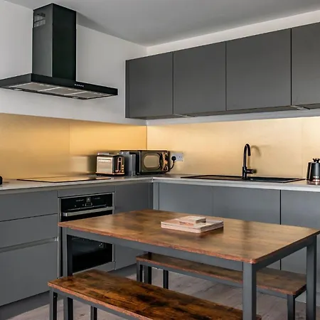 Amazing - Great Junction St - Free Parking *