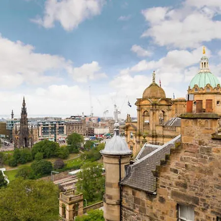 Refurbished Studio Next To The Royal Mile Apartment Edinburgh