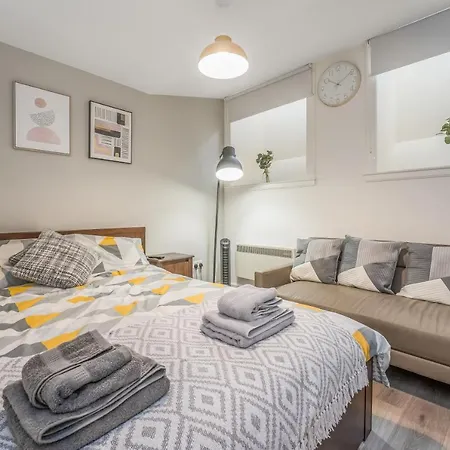 Relaxing & Cozy Studio - Oasis In The Heart Of - Sleeps Up To 3 Guests Apartmán