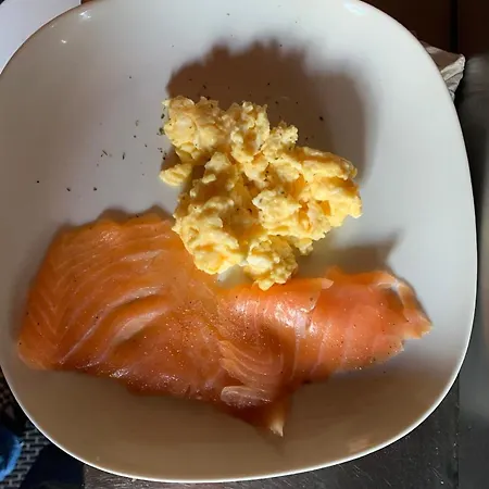 Southside Gæstehus 4*