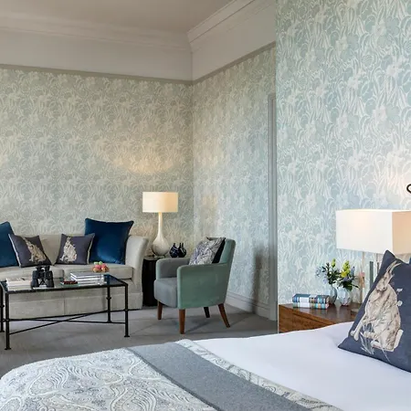 Отель The Balmoral 5*