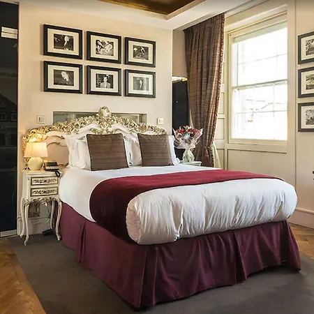 Le Monde Hotel 4*