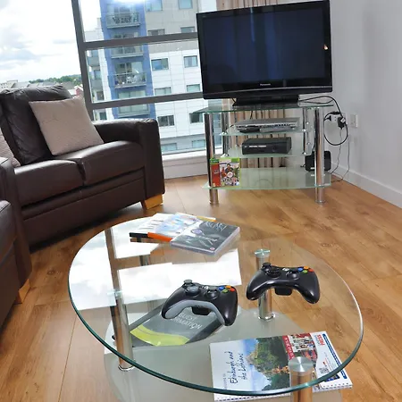 Ocean Serviced Aparthotel 4*