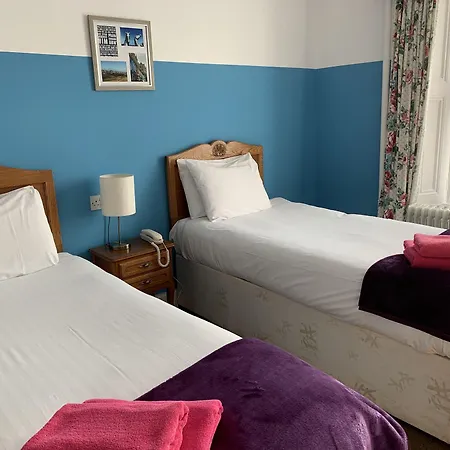 Eliza House 3*