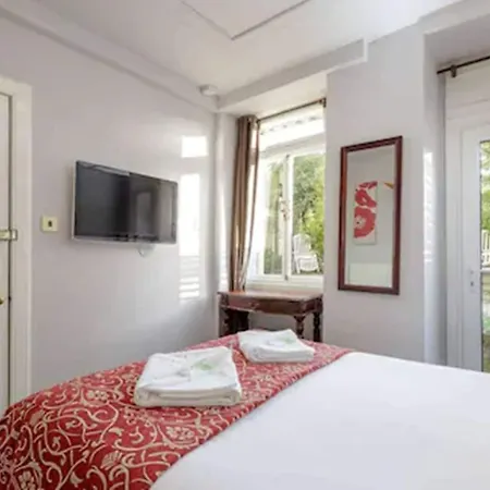 The Inverleith بيت للعطل