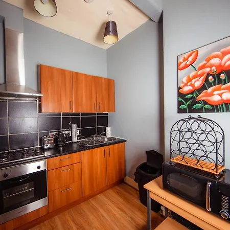 Warm, Cozy&Relaxed Apartment By Holyrood Palace Edinburgh