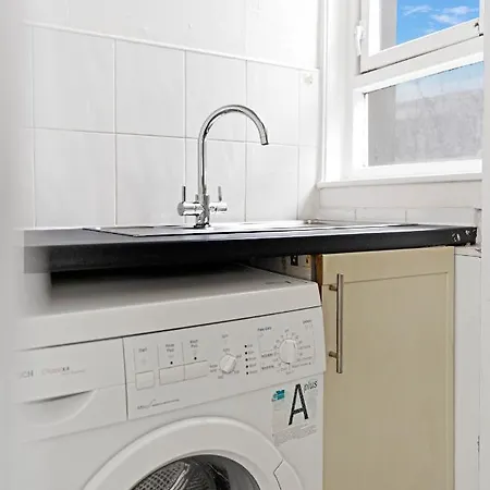 Wonderful & Comfy 2 Bedroom - Close To Centre - Free Parking Edynburg