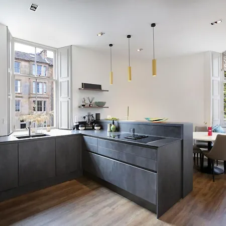 The East London Street Apartament