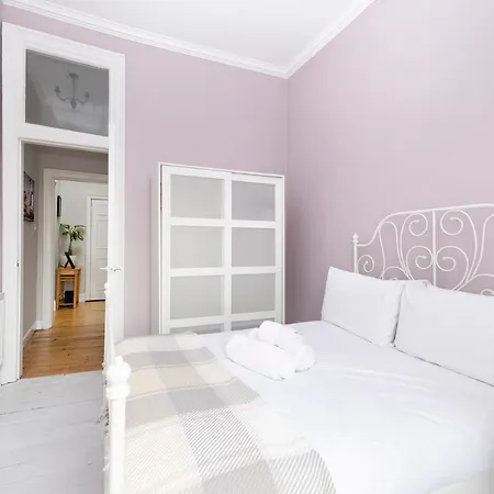 Altido Glamorous 2-bed Flat Near Castle