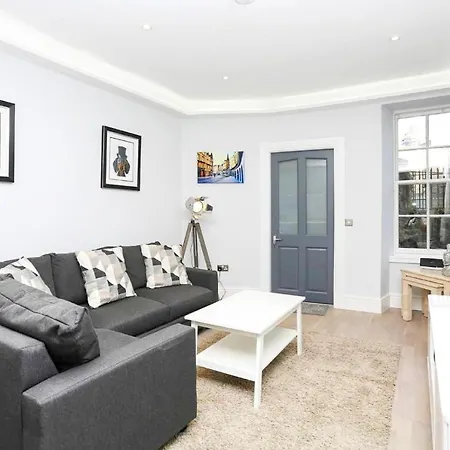 Ultra Modern, Stylish Next To Princes St * Edinburgh
