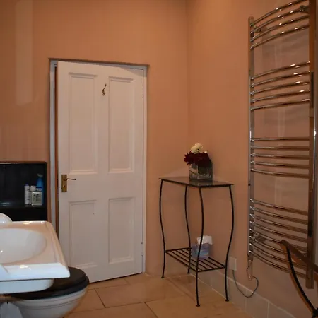Apartament West End *