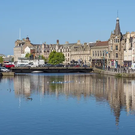 アパート Ocean Way In Leith エディンバラ