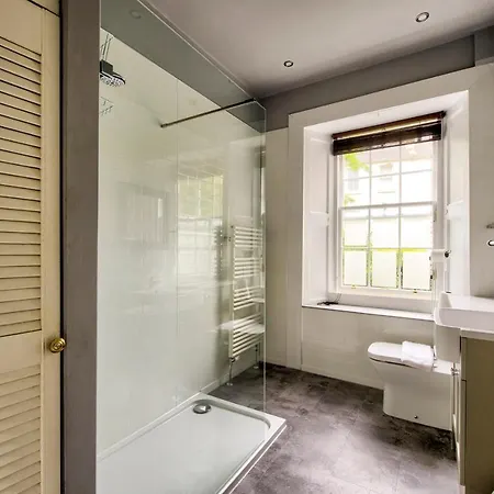 Bright And Airy 3Br Home In Stockbridge * Edinburgh