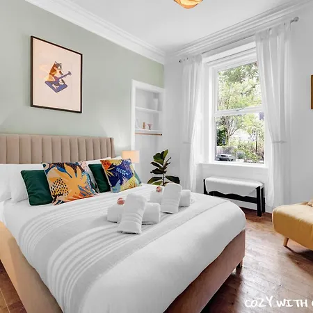 Apartment Cozy With Character Cochrane At Leith Links Park *