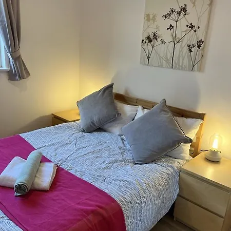דירה Bright 2 Bedroom -