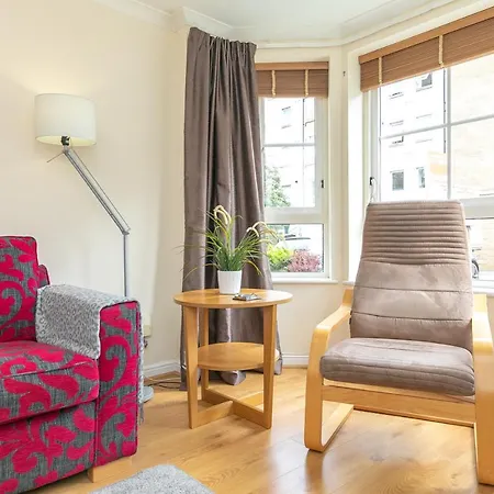 Apartment Dicksonfield Quiet Central Family With Parking *