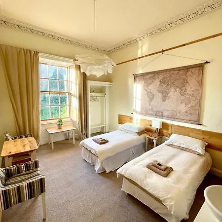 Newington House Tatil Evi