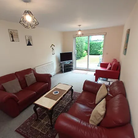 Appartamento Modern With Free Parking And Private Garden Edimburgo
