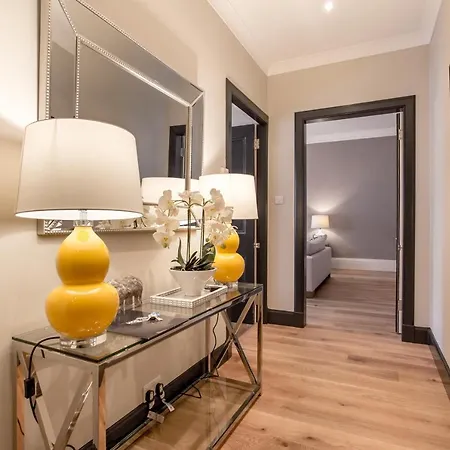 Exclusive 2 Bed, Free Private Parking, In West End Edinburgh