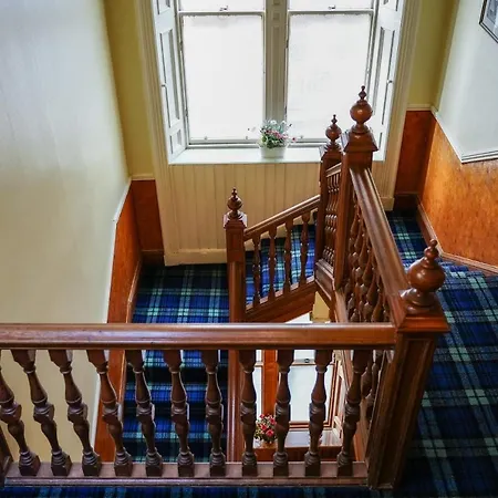 Rosehall Pensionat 3*