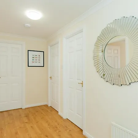 Dicksonfield Quiet Central Family With Parking Apartment *