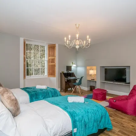 Dom wakacyjny Superb 3beds House In Chic Area Of The Centre - Pass The Keys