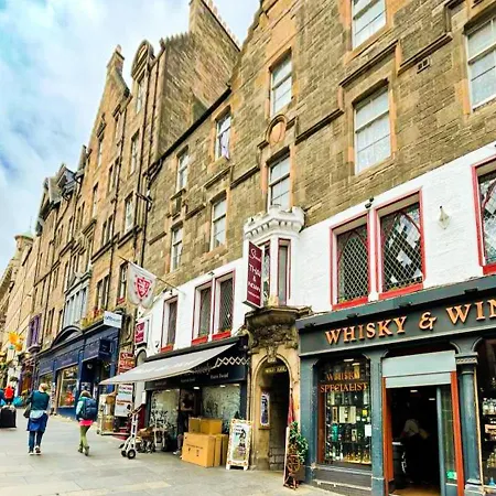 شقة Lively & Energetic 2br On The Royal Mile إدنبرة