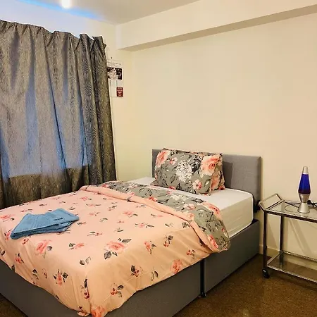 Modern 2bed 2bath Ground Floor Appartement *