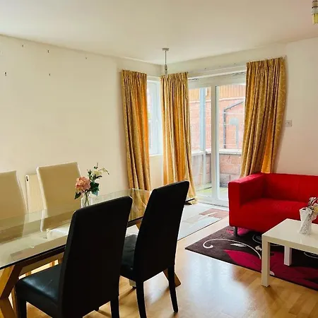 Modern 2bed 2bath Ground Floor Daire *