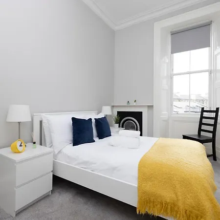 Apartment Joivy Splendid 4-bed Flat Near The Castle Edinburgh