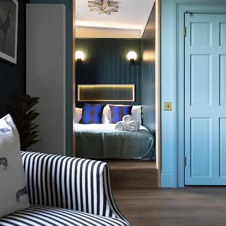30 Castle Street Deluxe Ξενοδοχείο με διαμερίσματα 3*