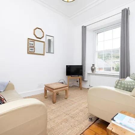 Joivy Cosy Flat In The Heart Of