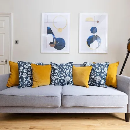 아파트 Joivy Chic Near Stockbridge Market *