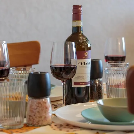 Spacious 3db -15 Minutes From Centre Διαμέρισμα *