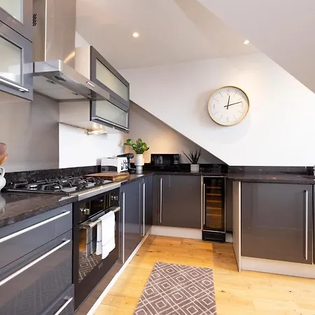 Joivy Luxury Flat Near Castle