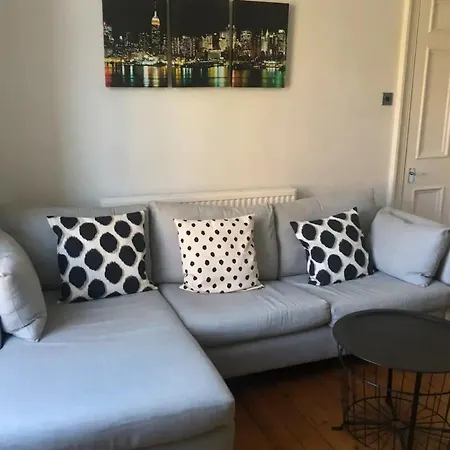 Stylish 1 Bedroom Near Leith شقة إدنبرة