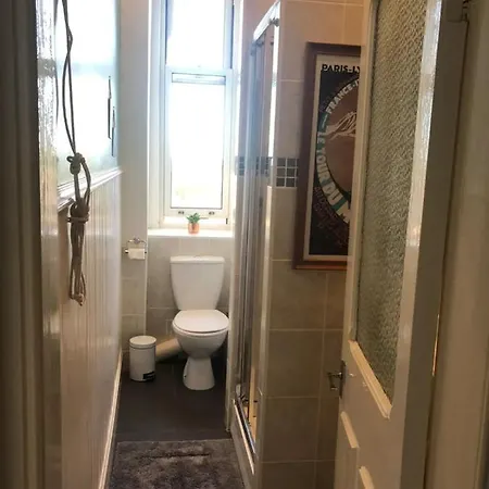 דירה Stylish 1 Bedroom Near Leith אדינבורו