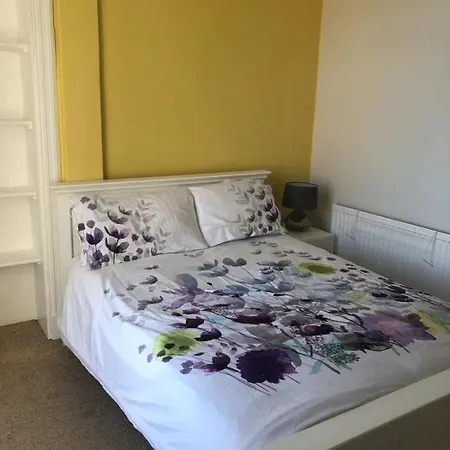 شقة Stylish 1 Bedroom Near Leith إدنبرة