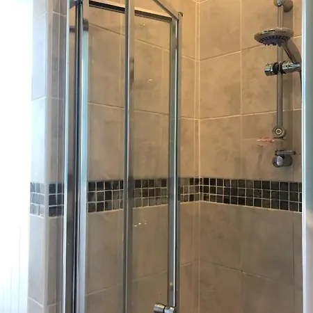 Stylish 1 Bedroom Near Leith