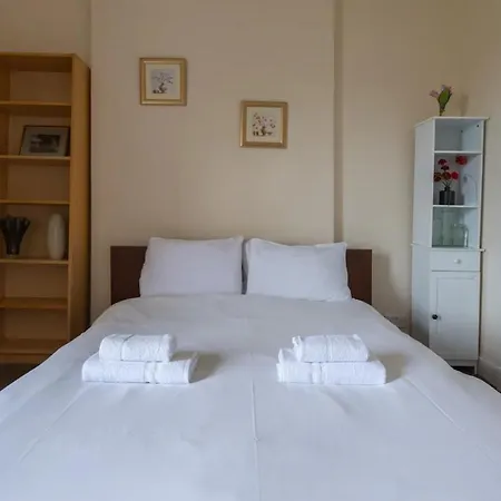 Cosy 2 Bedroom In Old Town Lägenhet