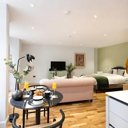 Διαμέρισμα Dragon Luxury Serviced At Alva Street *