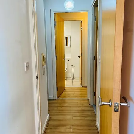 Fabulous 1bed 1bath Ground Floor Shared ,only Double Apartmán *