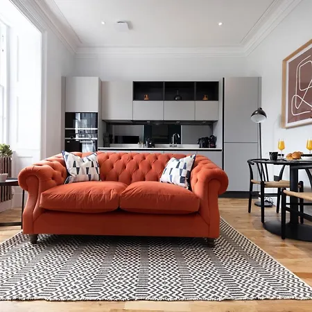 Dragon Luxury Serviced At Alva Street