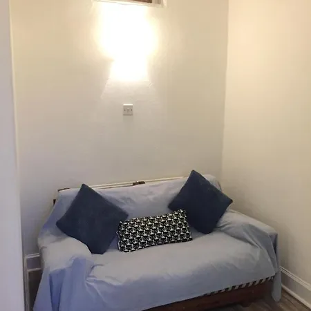 Central Edinburgh Apartment *