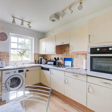 Guestready - Charming Flat With Free Parking *