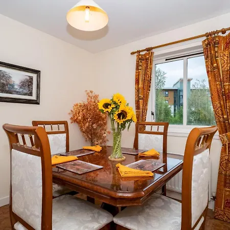 Pass The Keys Chic 2bed Flat With Stunning Views And Free Parking Appartement *