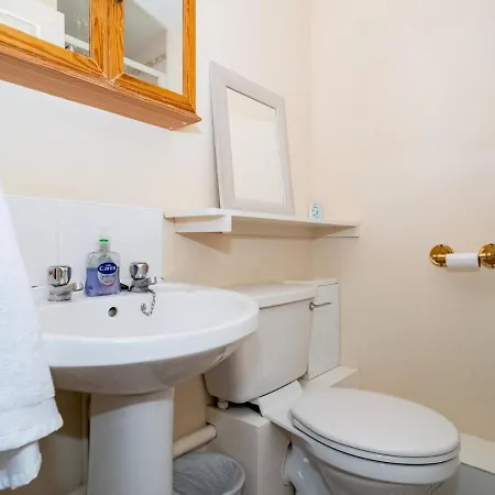 Pass The Keys Chic 2bed Flat With Stunning Views And Free Parking Appartement