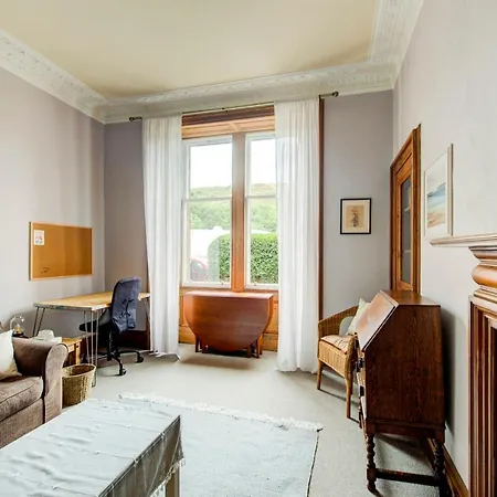 Apartment Guestready - Relaxing Flat W Views To Holyrood Park Edinburgh