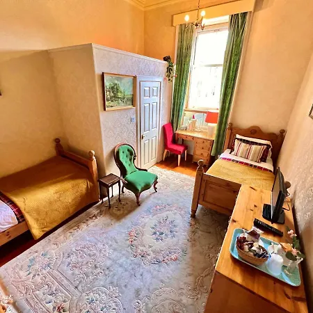 Rosehall 3* Edynburg